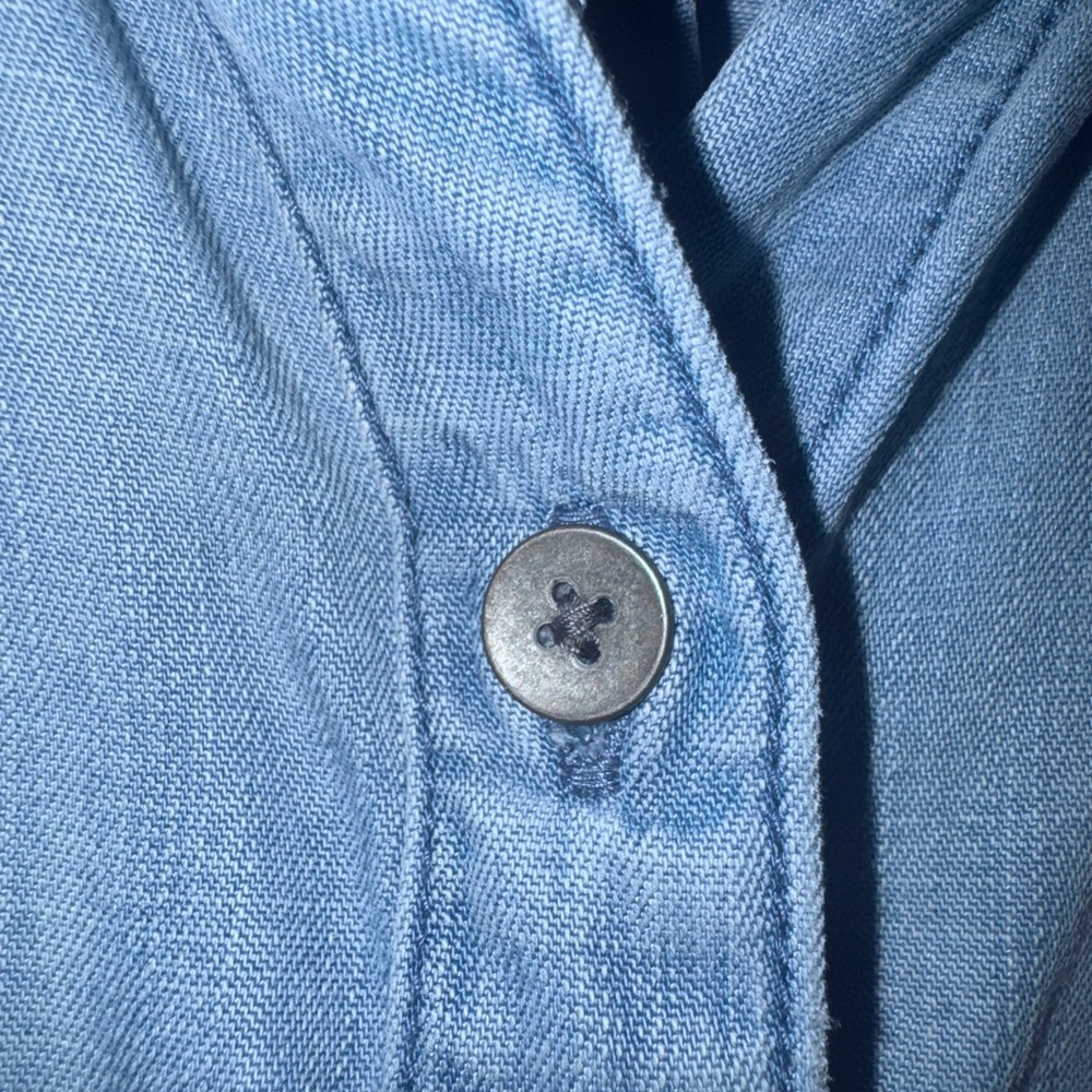Cloth & Stone Light Blue Button Down Shirt - Picture 3 of 6
